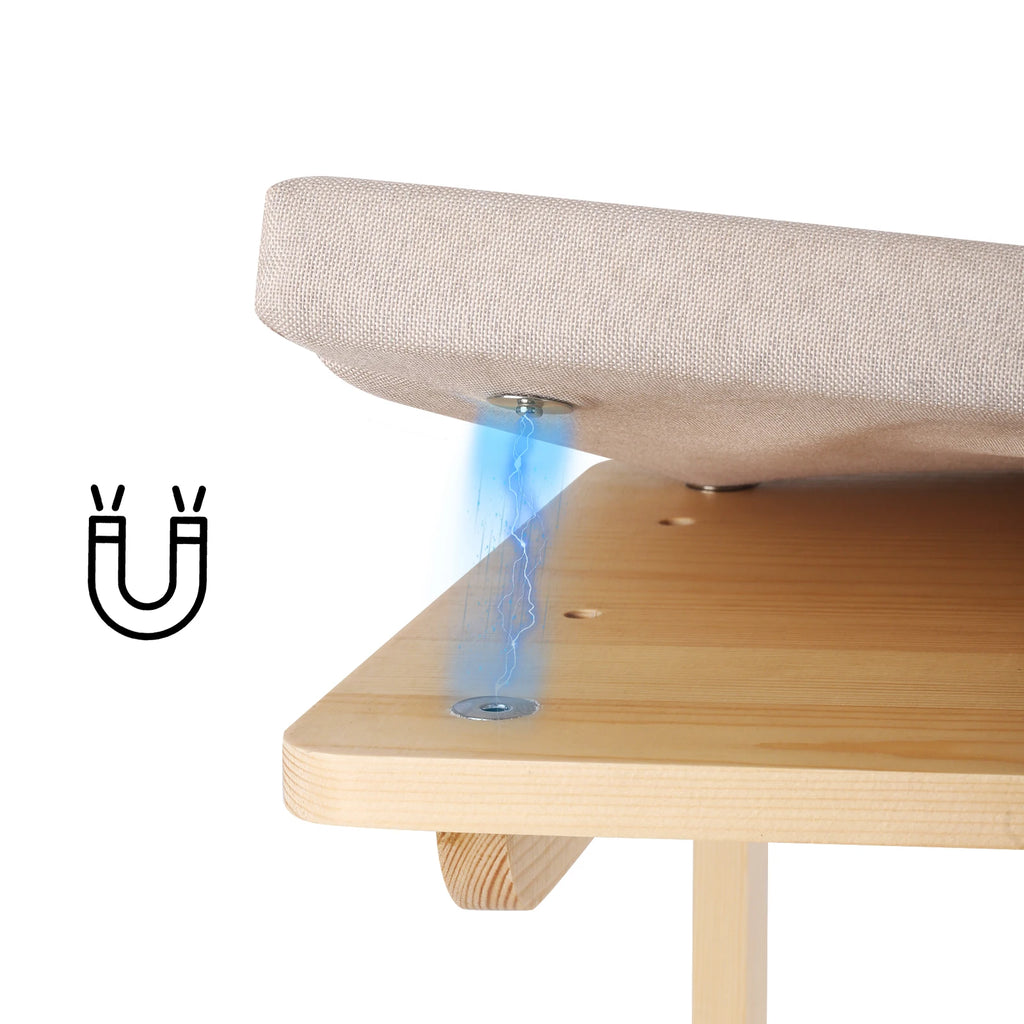 Lit Mural pour Chat en Bois Clair avec 2 Marches et Griffoirs – La Mezzanine